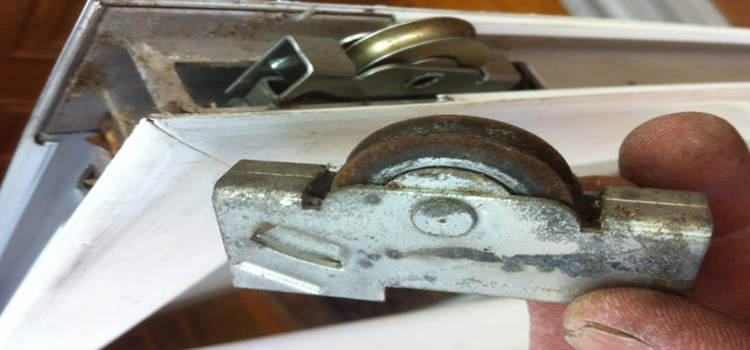 screen door roller repair in Bonadelle Ranchos-Madera Ranchos